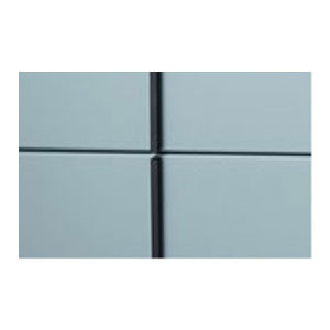 Griffvariante: vertikaler Griff, Zierleiste und Alufüße Schwarz